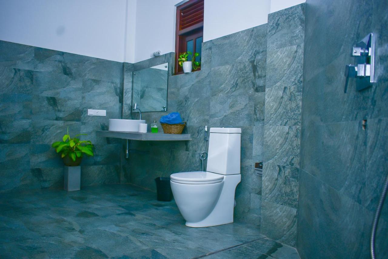 Onera Villa Hikkaduwa Bagian luar foto