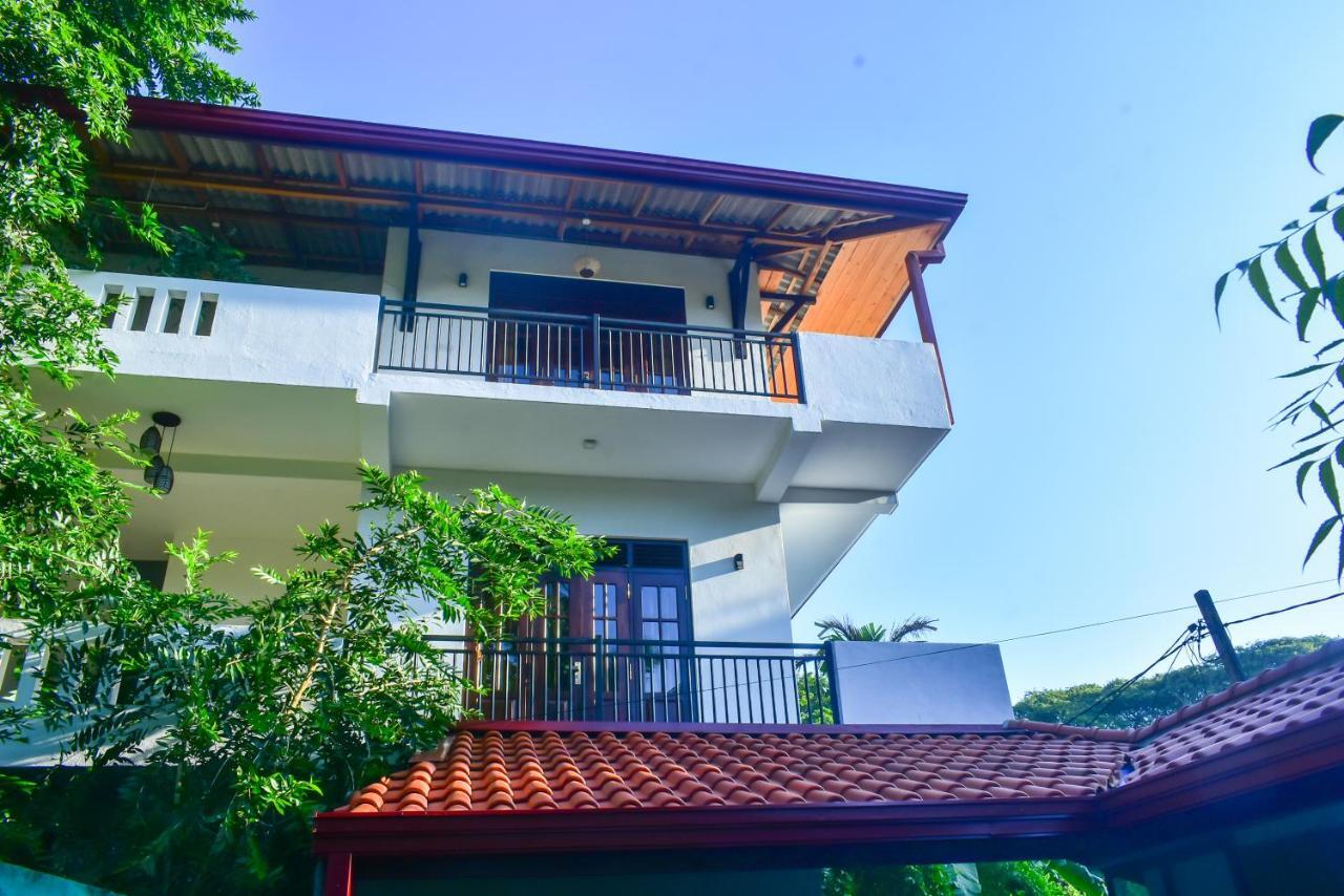 Onera Villa Hikkaduwa Bagian luar foto