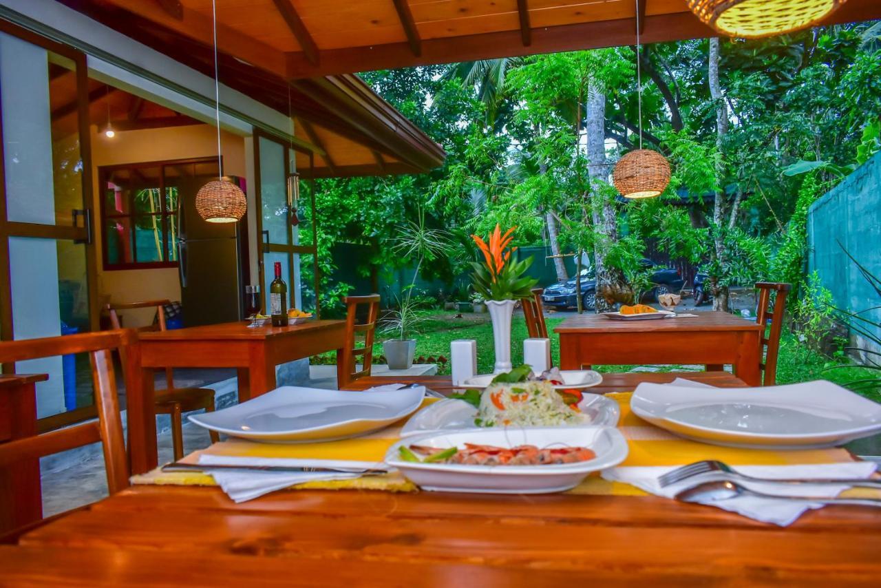 Onera Villa Hikkaduwa Bagian luar foto