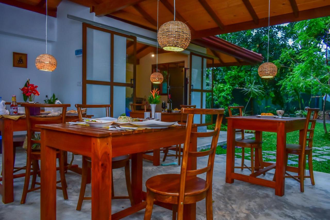 Onera Villa Hikkaduwa Bagian luar foto